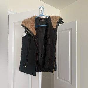 Womens size medium black faux fur vest
